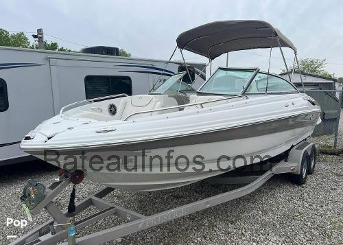 Crownline 230 LS fiche technique et avis
